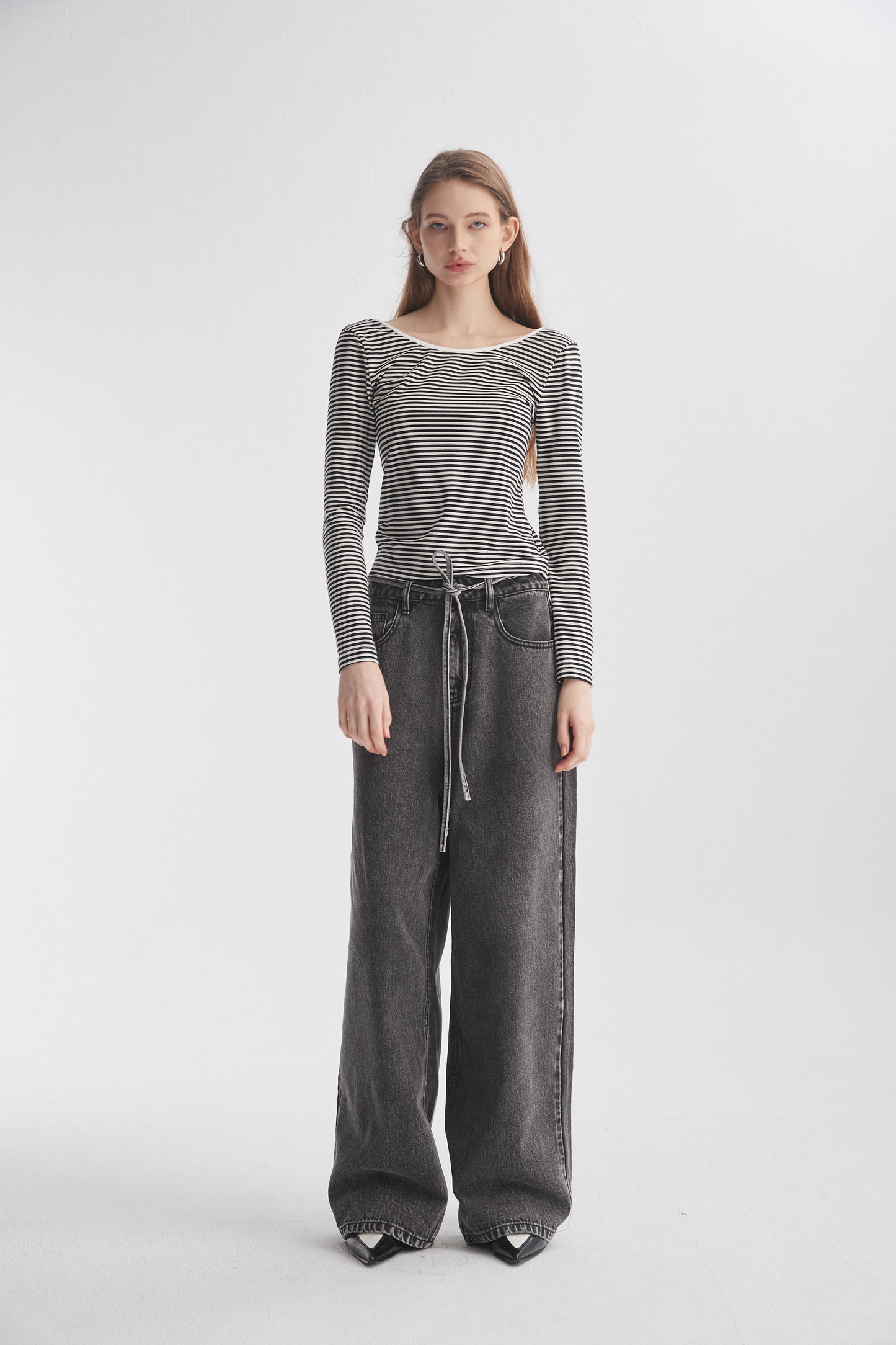 Belted Baggy Jeans
