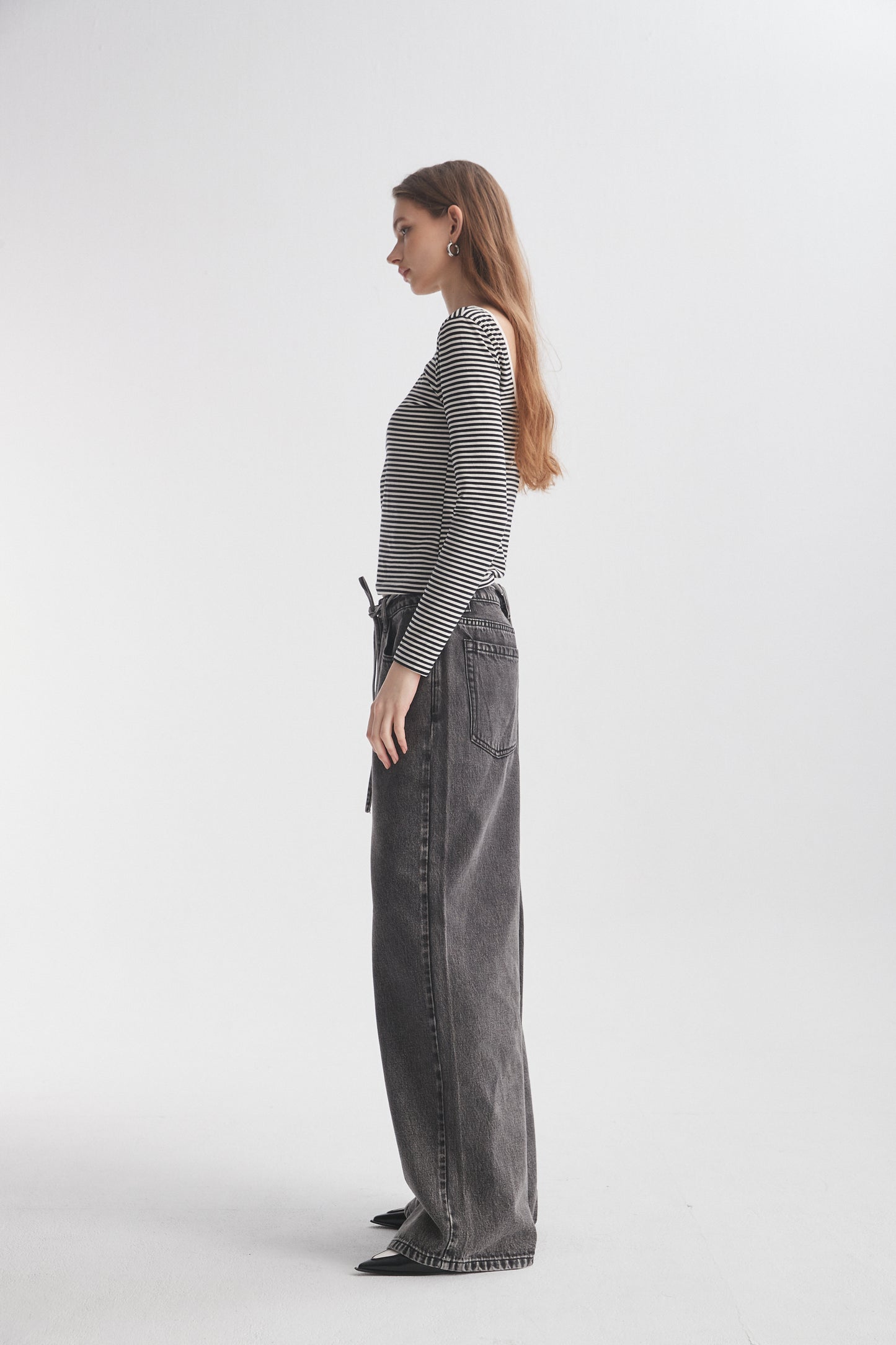 Belted Baggy Jeans