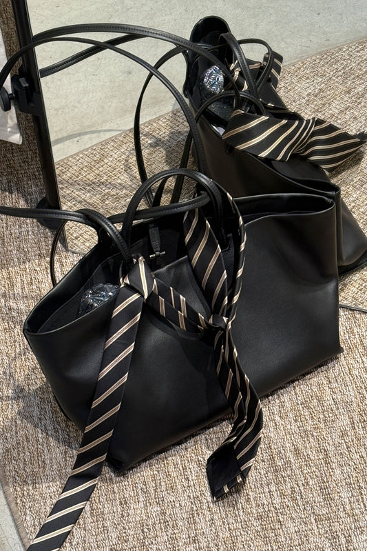 Minimalist Leather Tote