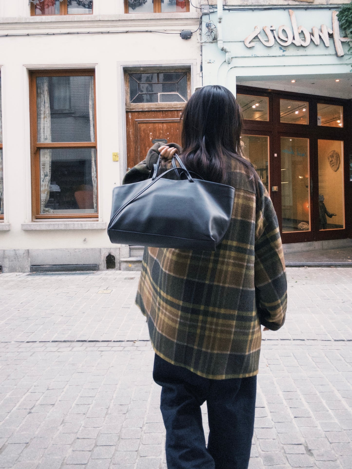 Minimalist Leather Tote