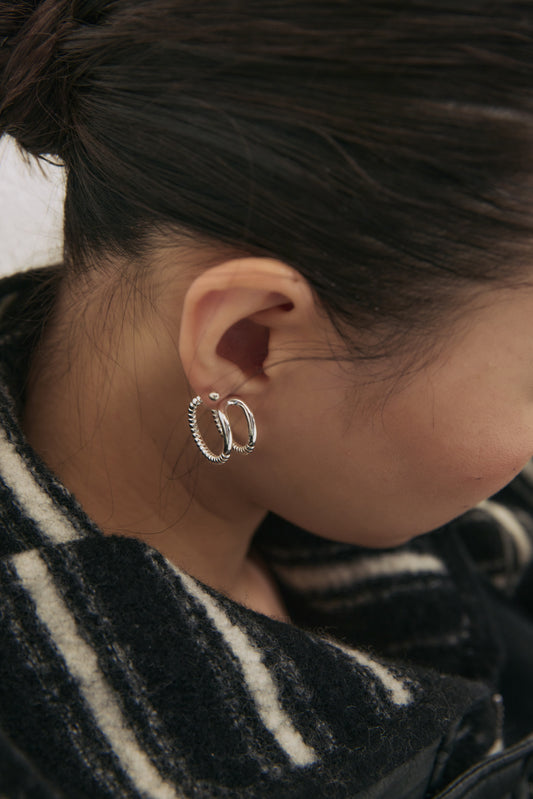 LINE Micro-Bead Edge Hoop Earrings