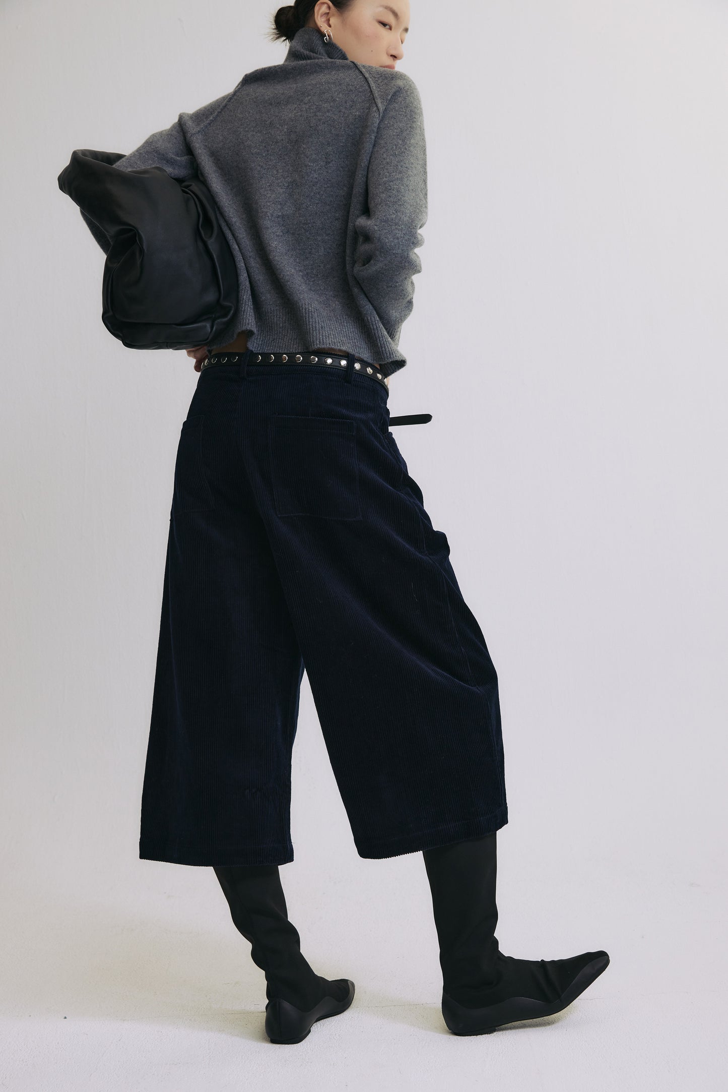 Nara Corduroy Cropped Pants