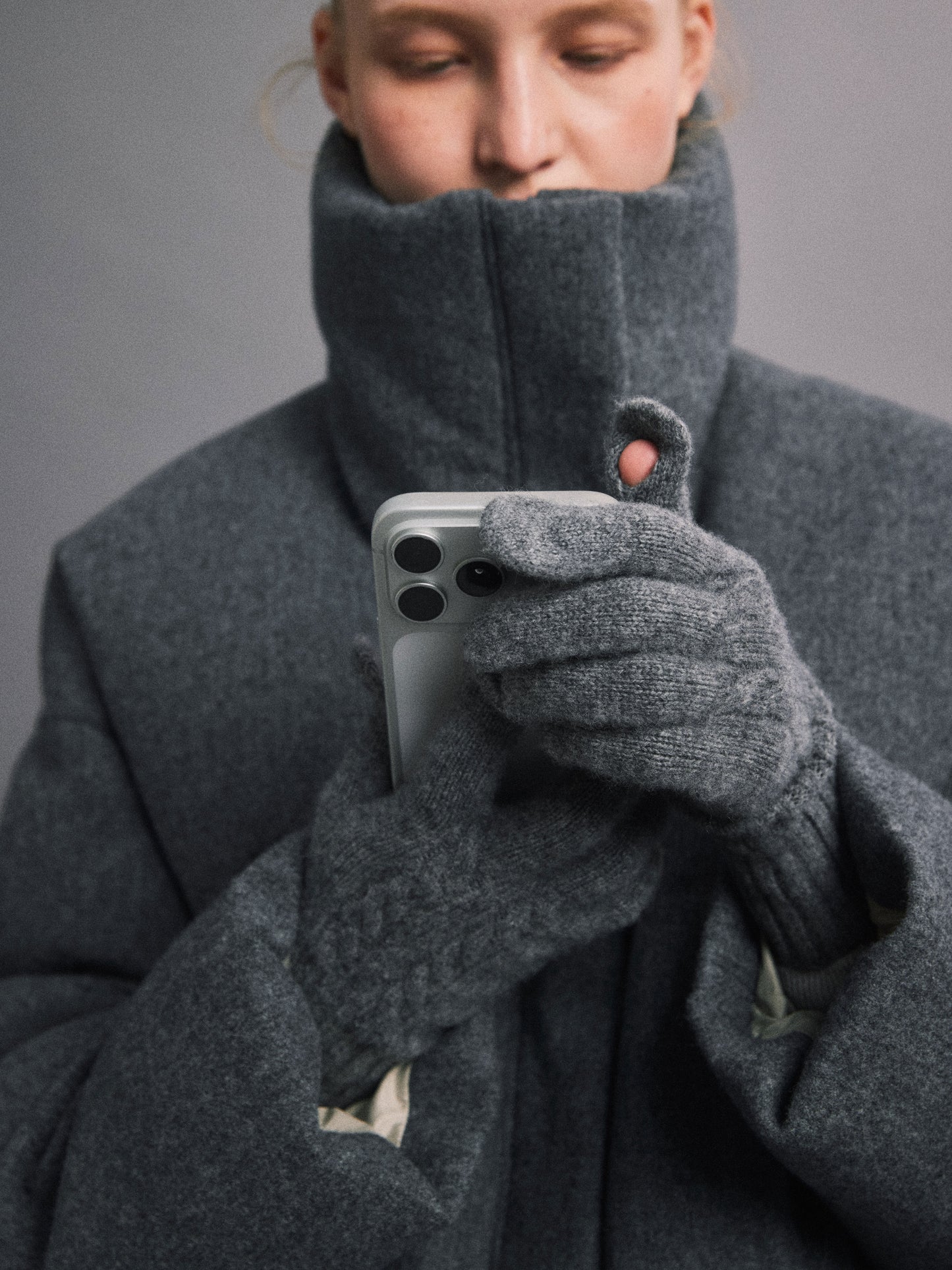 Winter Companion Wool Cable Gloves