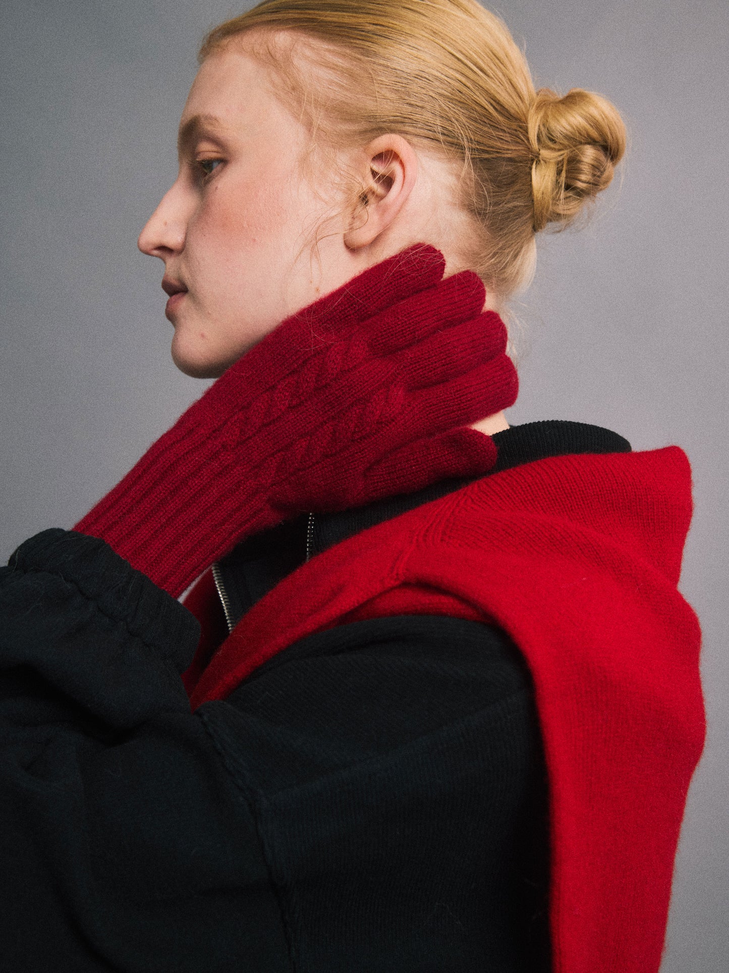 Winter Companion Wool Cable Gloves