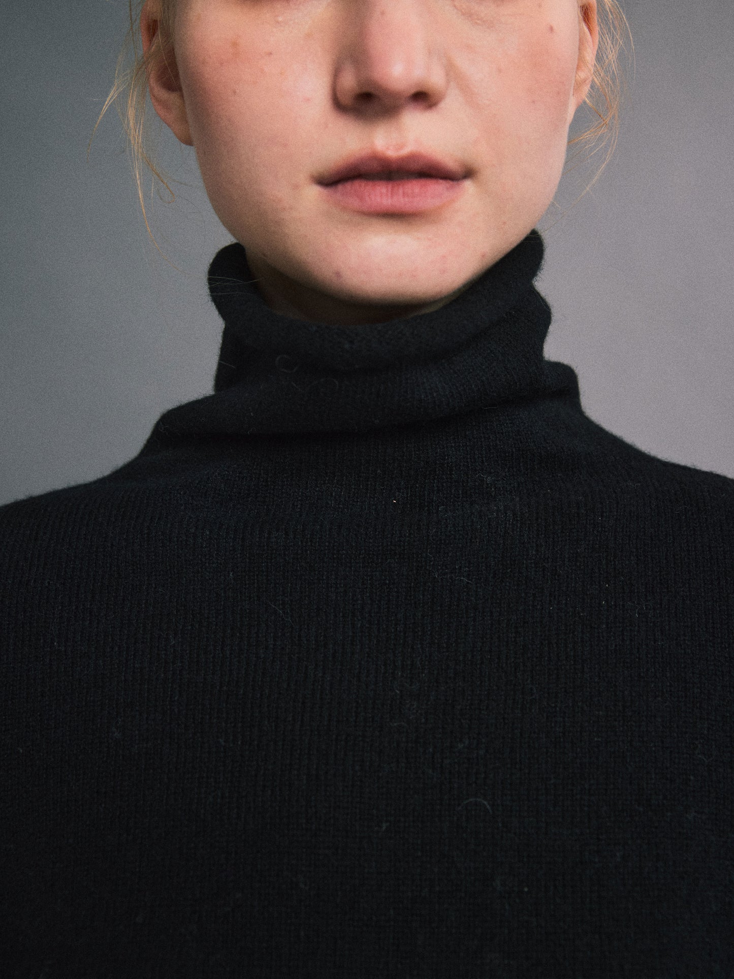 The Essential Seamless Merino Turtleneck