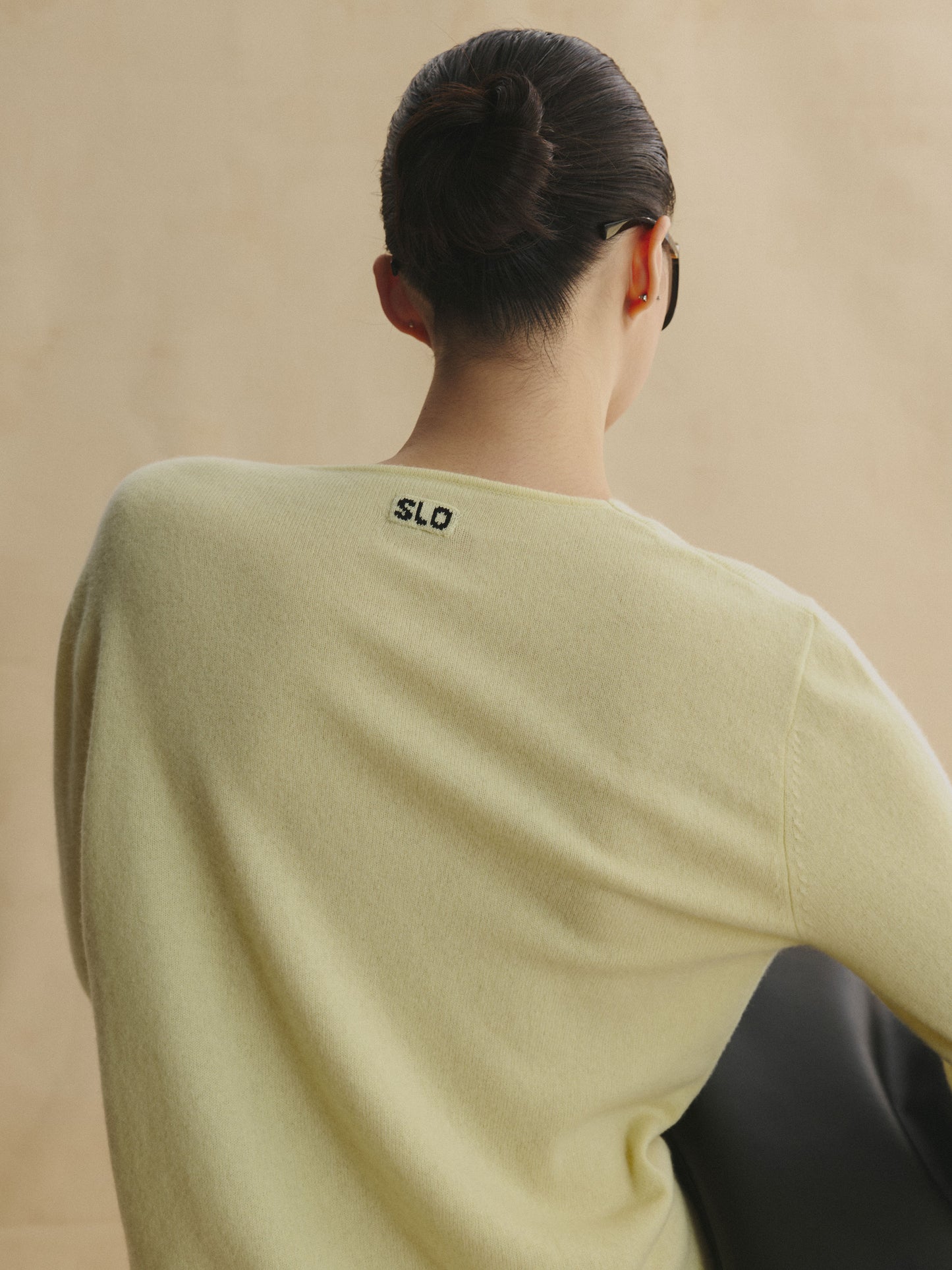 「曠野調色盤」美利奴羊毛 V 領針織衫