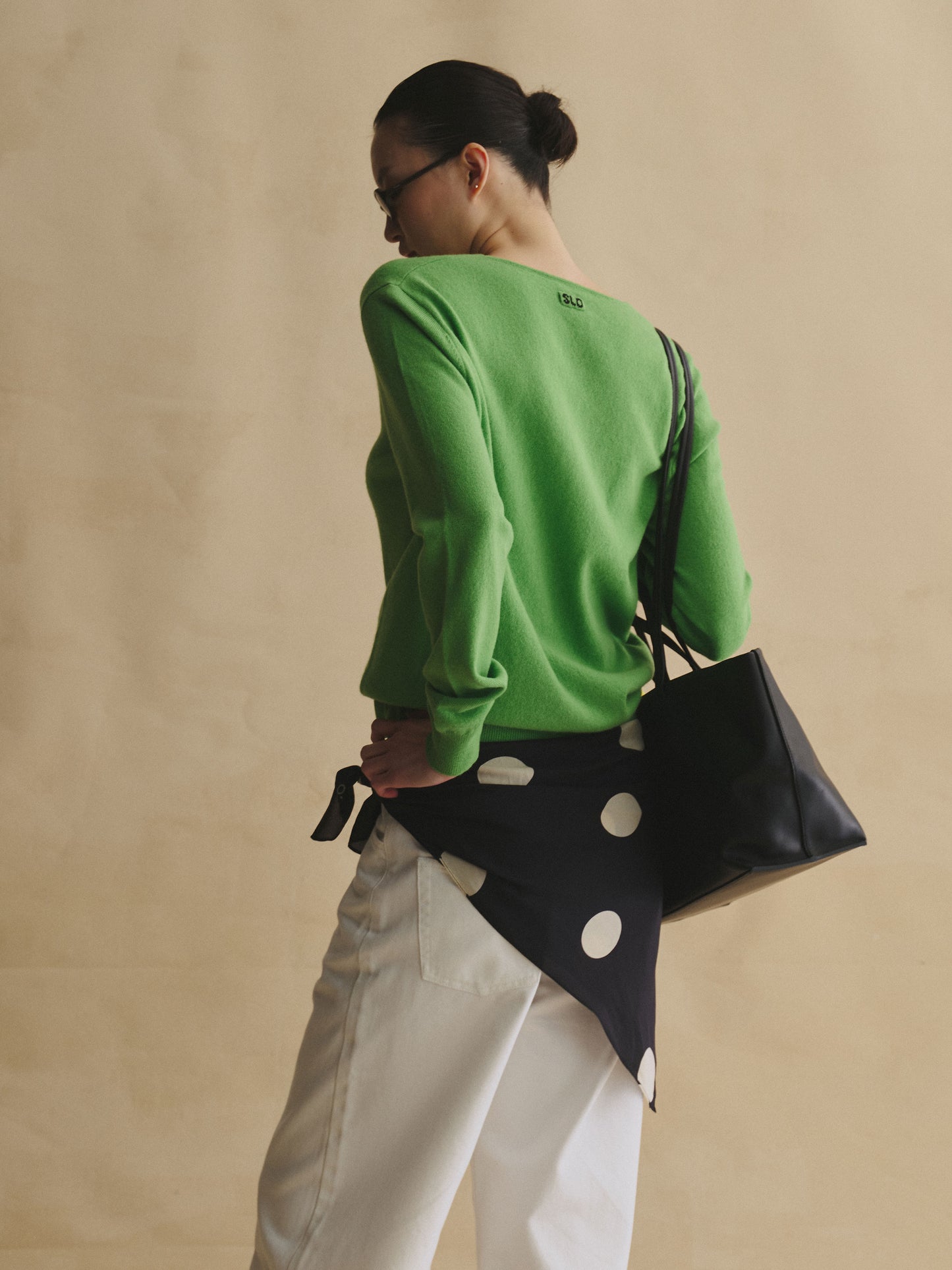 「曠野調色盤」美利奴羊毛 V 領針織衫