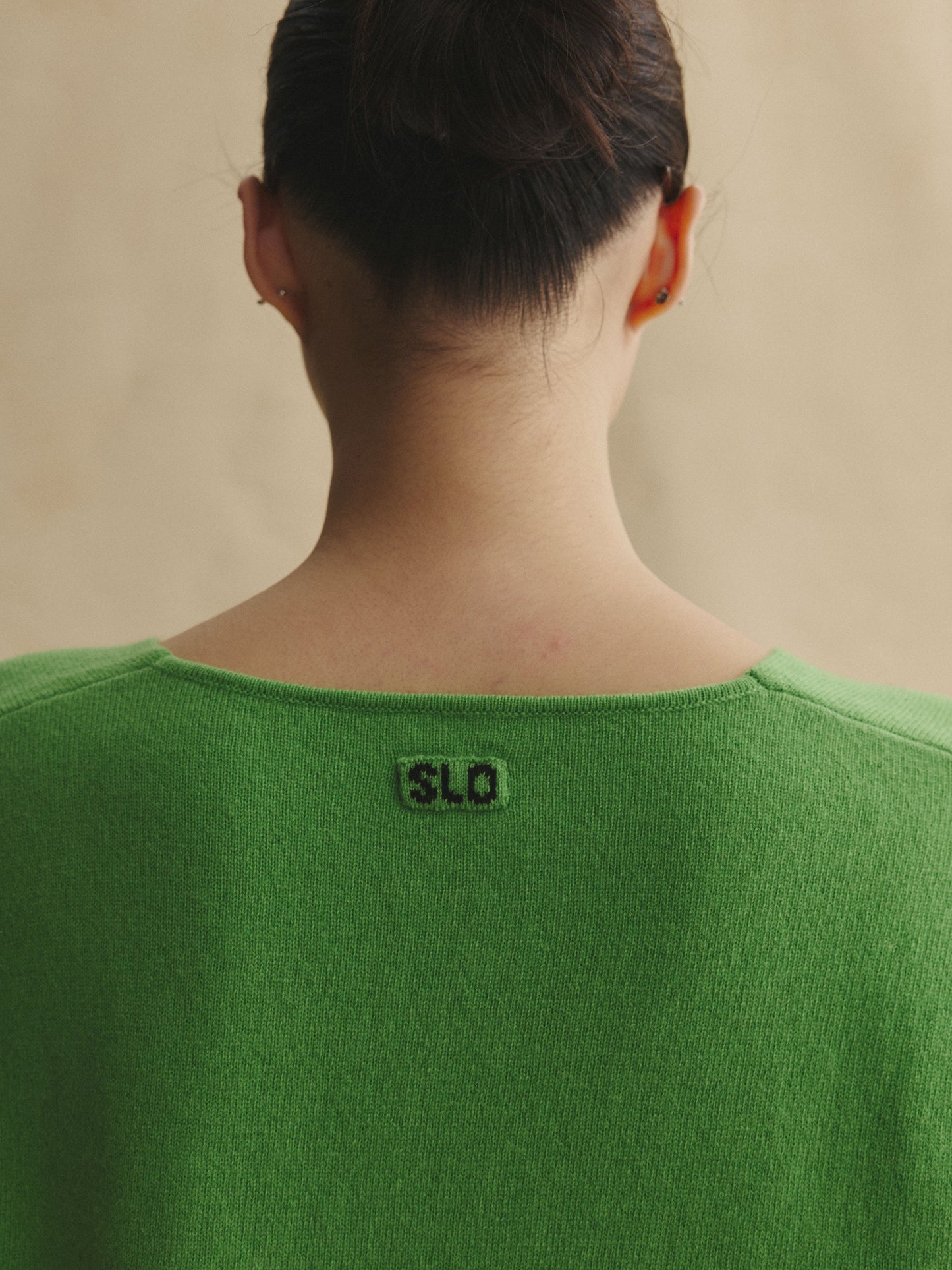 「曠野調色盤」美利奴羊毛 V 領針織衫