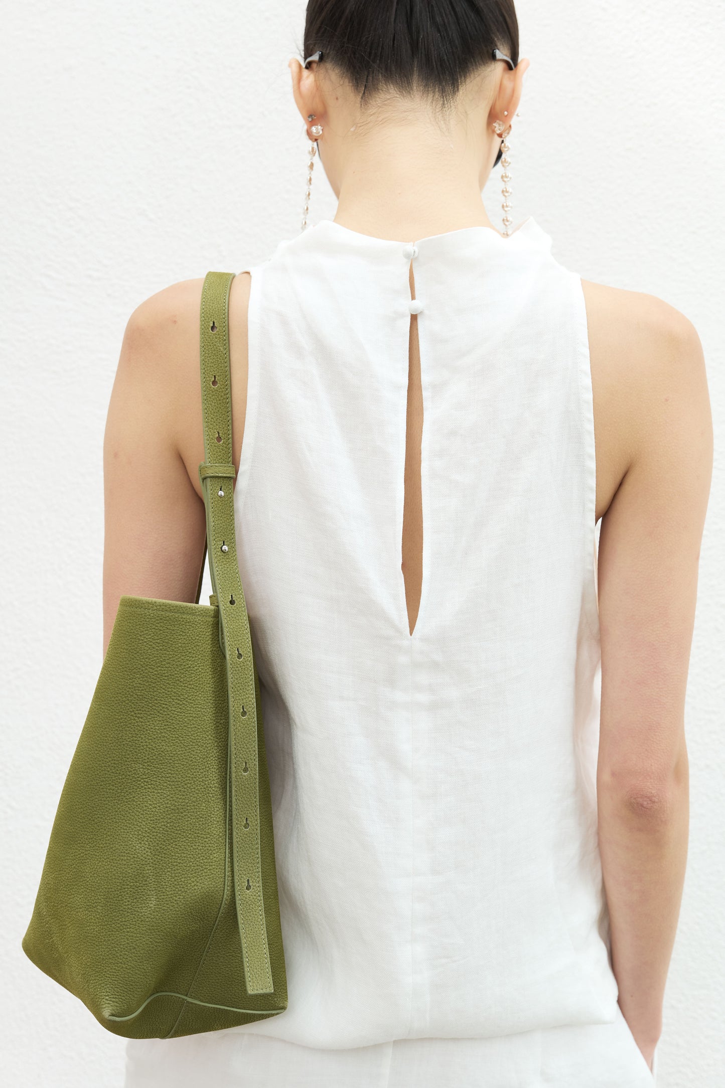 「卡布里約會」苎麻蕩領連衣裙