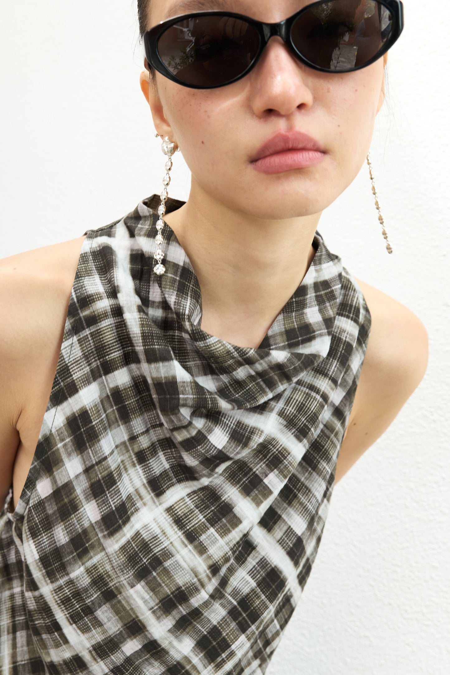 「卡布里約會」苎麻蕩領連衣裙