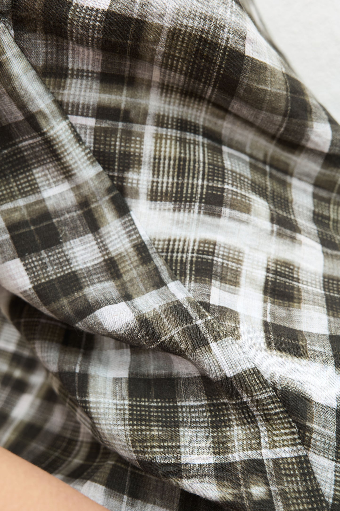 「卡布里約會」苎麻蕩領連衣裙