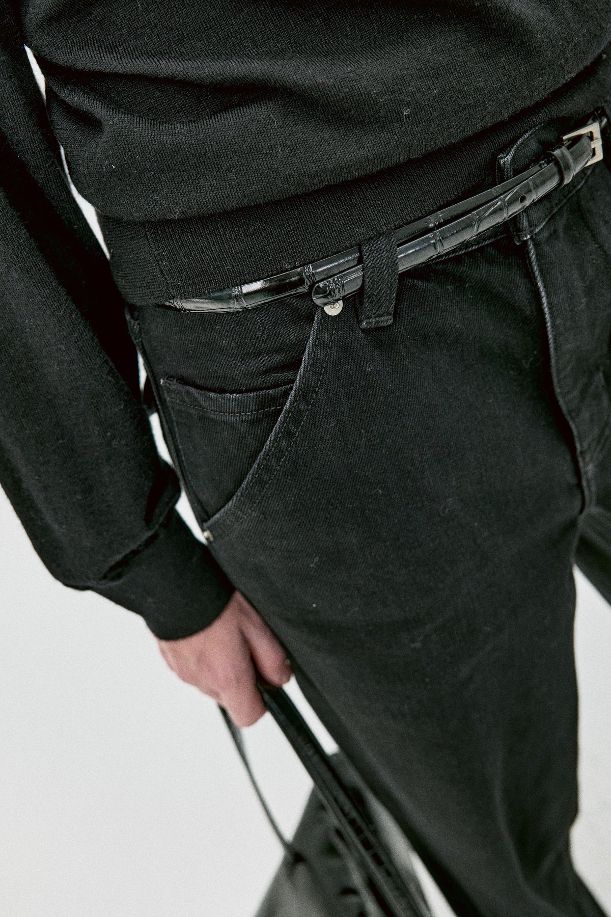 The SLO Minimal Leather Belt