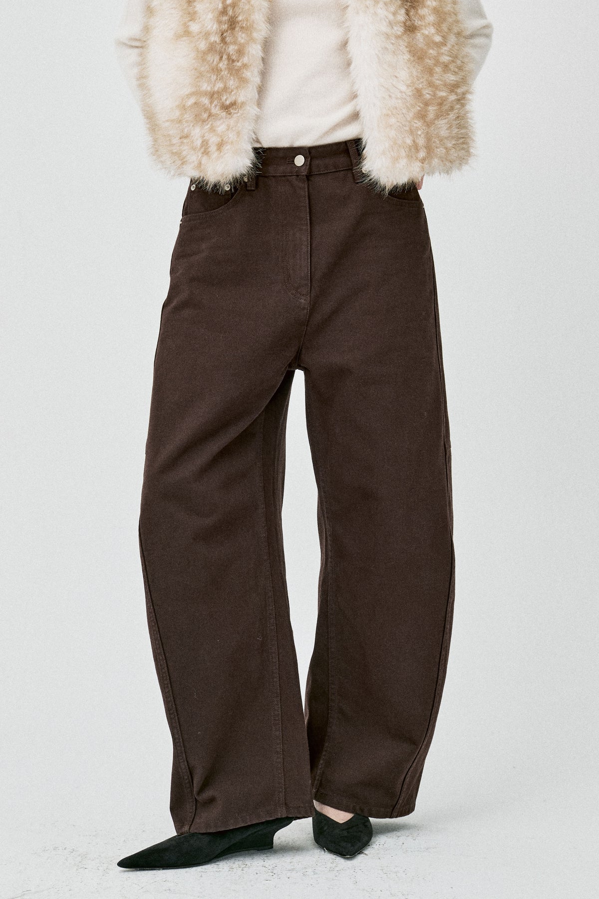 Structured Horseshoe Jeans