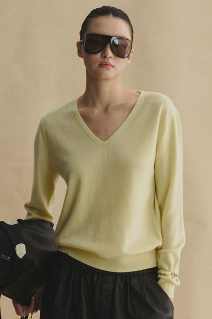 Colorfield Merino V-Neck Knit