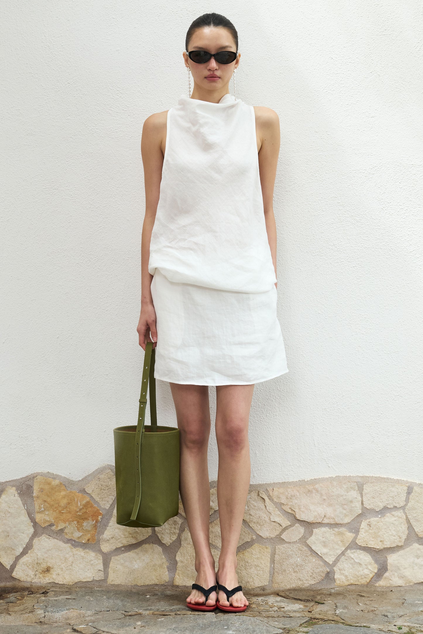 「卡布里約會」苎麻蕩領連衣裙